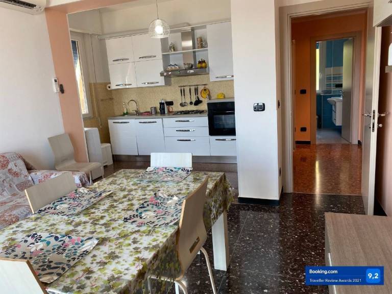 Holiday apartment with 2 rooms for 6 persons — photo 5
