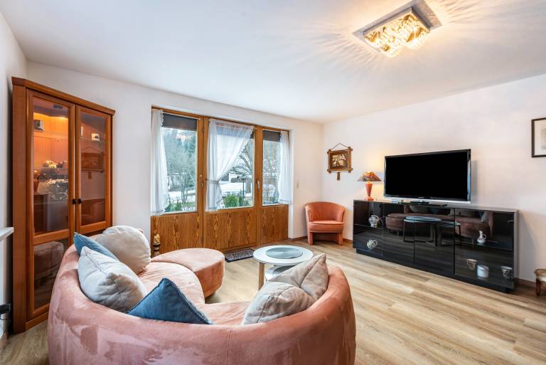 Apartment with yard, patio & barbeque | Mountain view in Todtmoos