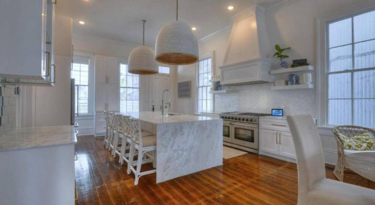 Vacation home with terrace, garden & barbecue — photo 4