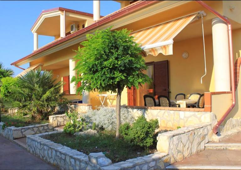 Aparthotel Lido del Sole