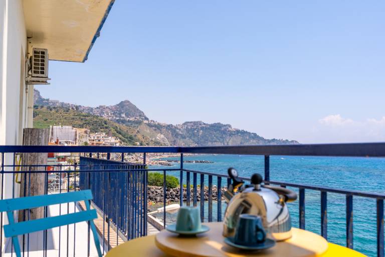 Mari Sea Home-Egea Room — photo 2