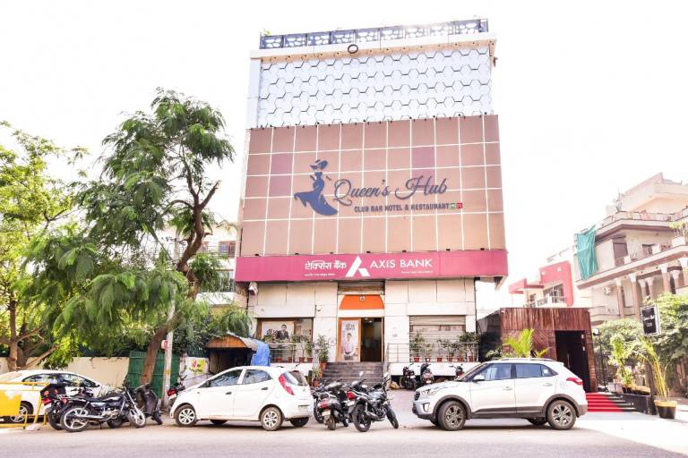 Hotel O Queens Hub Hotel