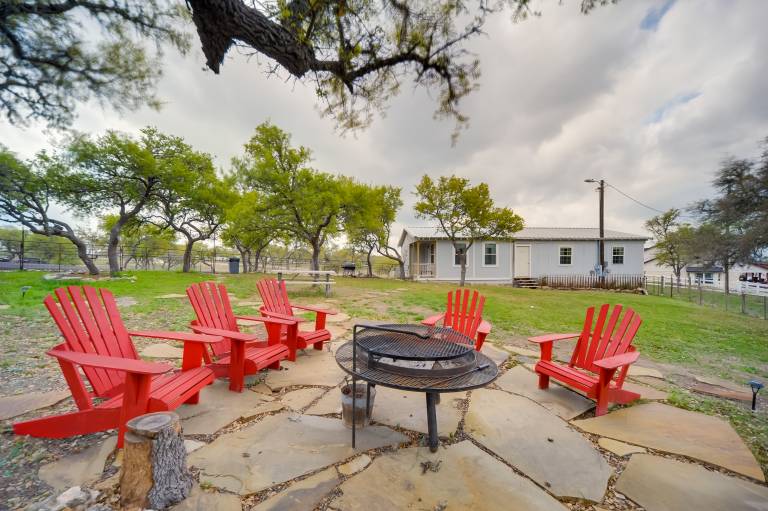 Vacation Rental in Kerrville: Pets Welcome! — photo 3