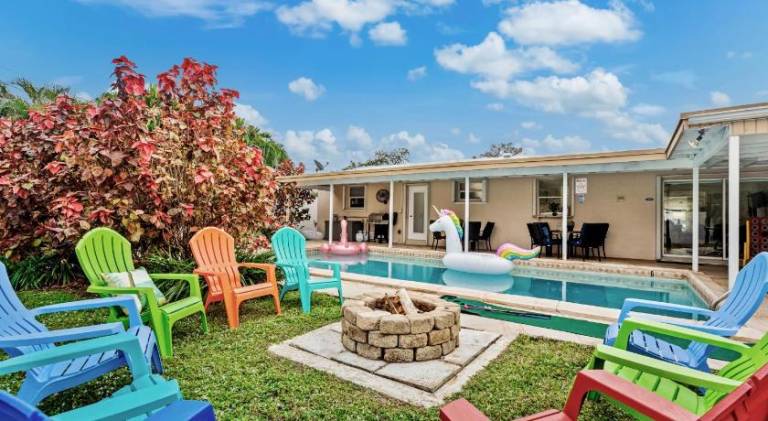 World Cup Luxury Base - 4 Miles to Hard Rock Stadium with Private Pool & Parking — photo 5