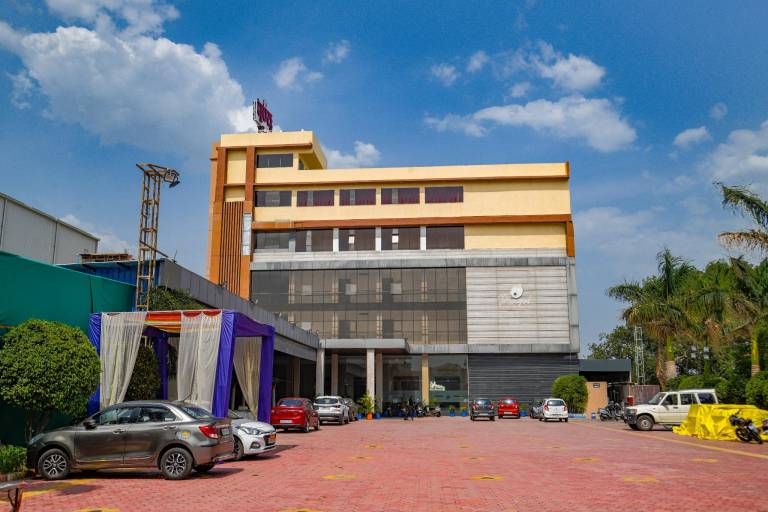 PUNYAH HOTEL AND RESORT INDORE