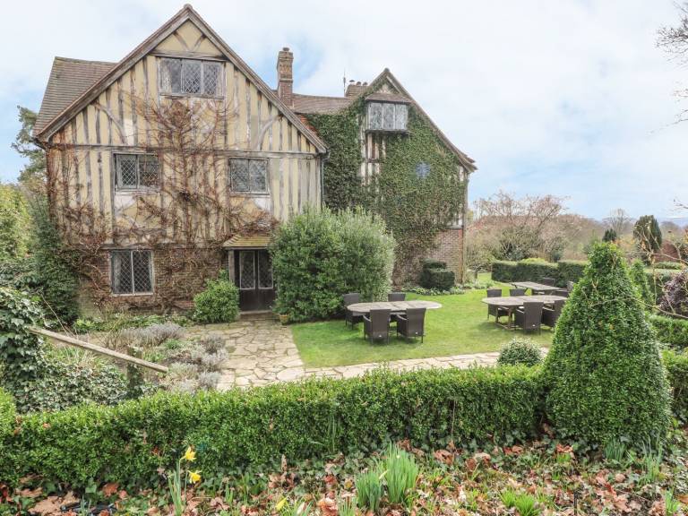 Cottage  Hever