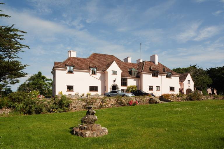 Villa  Derrynea