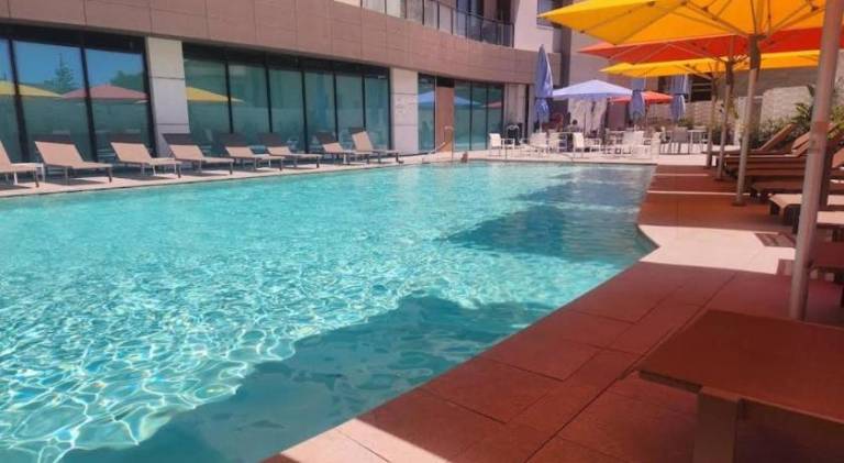 Apartment with pool — photo 5