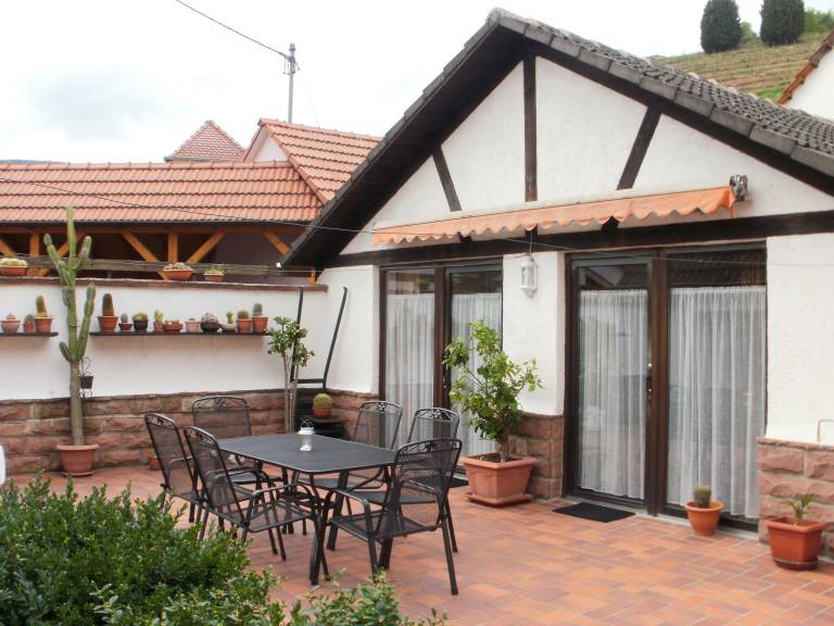 Ferienwohnung Rhodt unter Rietburg