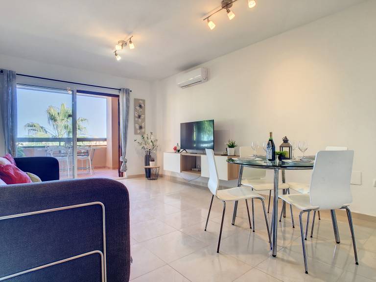 Fully equipped nice rental apartment with pool, patio & barbeque | Pets allowed — photo 3