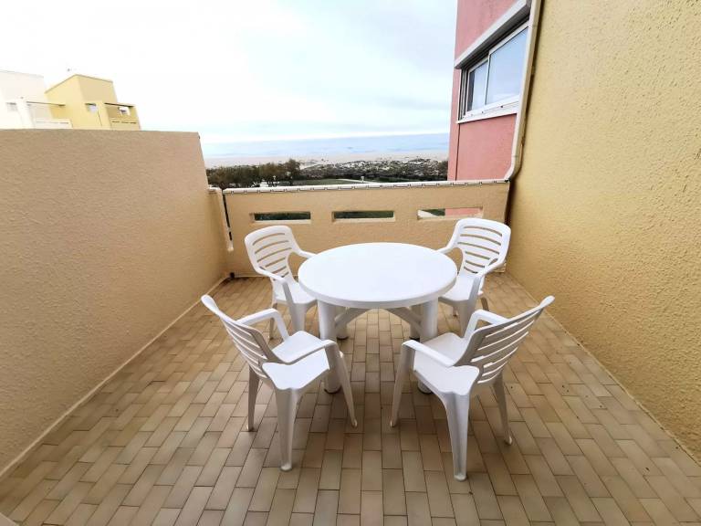 Holiday apartment with 1 room for 6 persons in Leucate