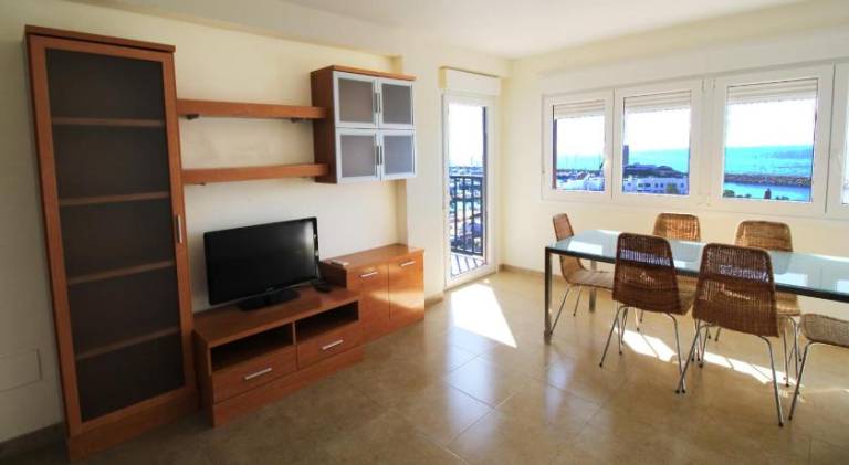 Apartment with terrace — photo 2