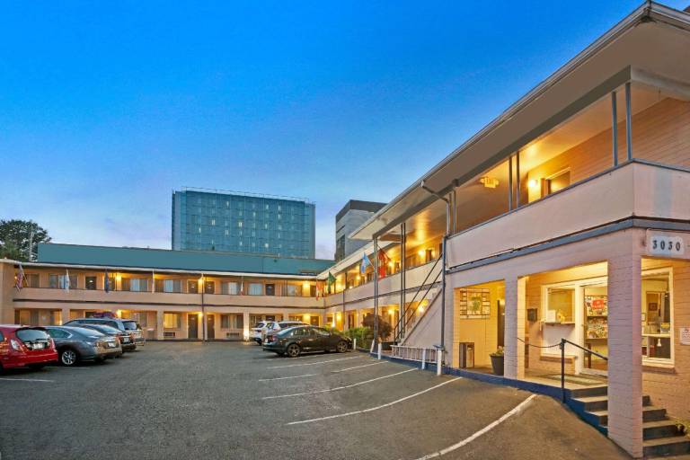 Travelodge by Wyndham Everett City Center — photo 4