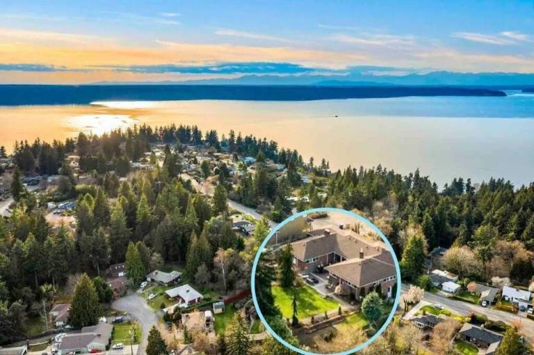 House  Burien