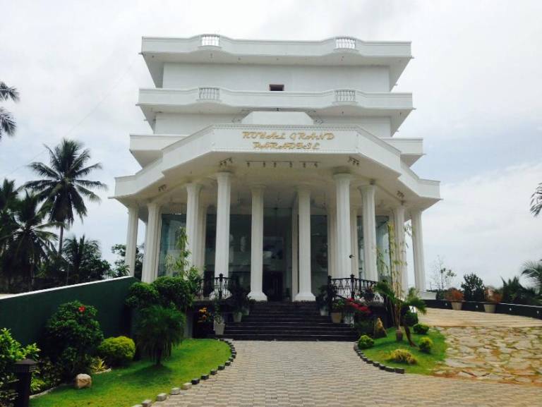 Hotel Royal Grand Paradise