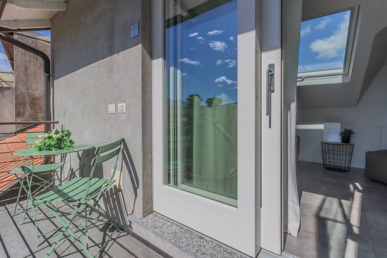 Fully equipped rental apartment with terrace | Pets are welcome — photo 2
