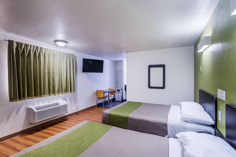 Motel 6 Childress, TX — photo 2