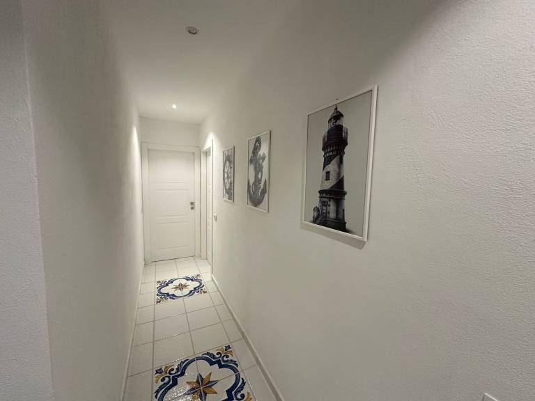 Lovely private room with fast internet | City view | Next to the beach | Pets are welcome — photo 5