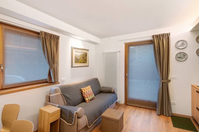 Apartment 'Chalet Emma Isolaccia' with Mountain View, Private Terrace and Wi-Fi — photo 2