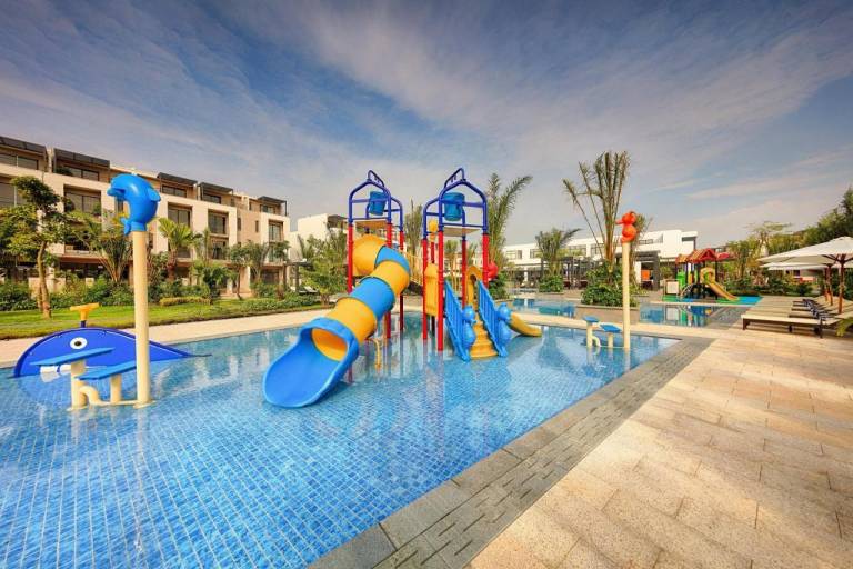 House with barbecue, pool & yard | Water view | Suitable for remote work — photo 3