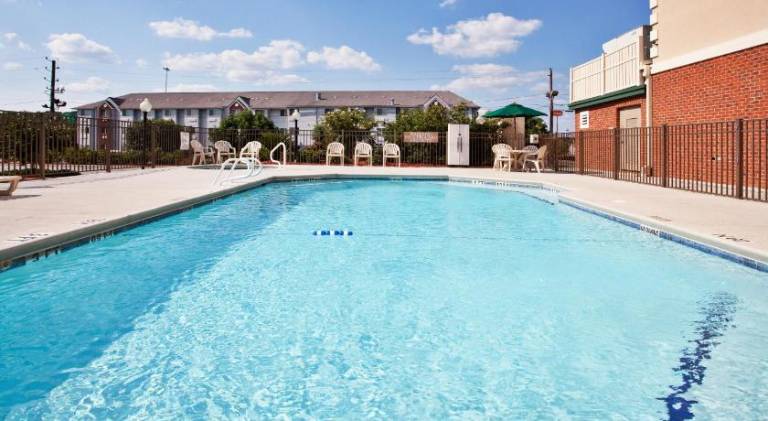 Country Inn & Suites by Radisson, Tifton, GA — photo 4