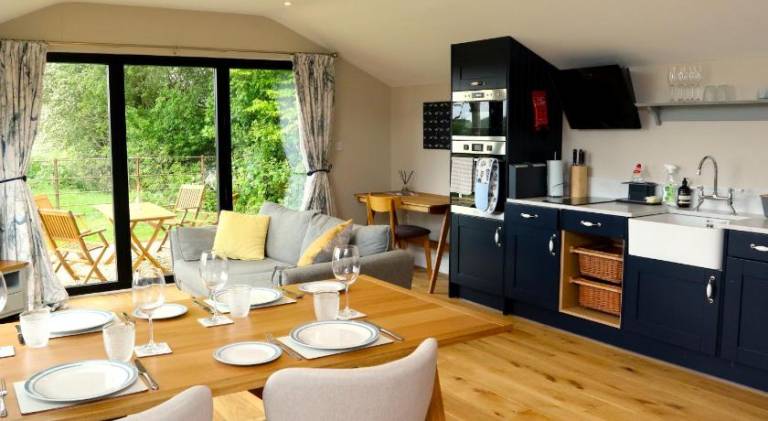 The Cabin at the Croft - Idyllic rural retreat perfect for couples and dogs in Tewkesbury