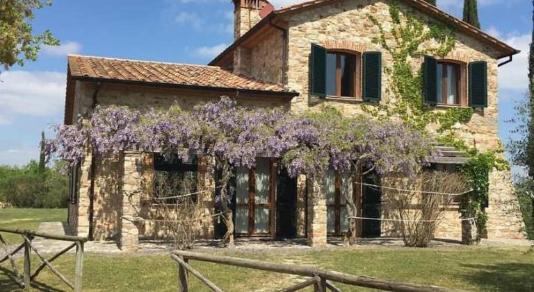 Villa with private pool, garden & patio in San Venanzo