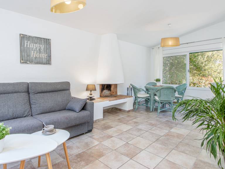 Fully equipped lovely house with garden, terrace & barbecue | Pets are welcome — photo 2