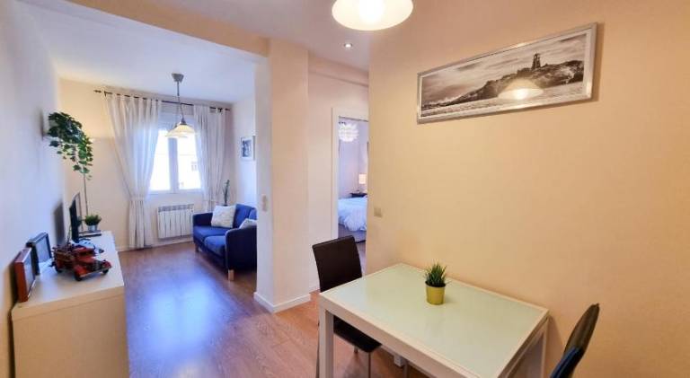 Apartment | Next to Cathedral-Basilica of Our Lady of the Pillar | Suitable for remote work | Pets are welcome — photo 2