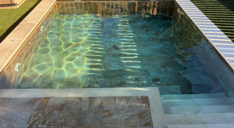 House with pool in Chipiona