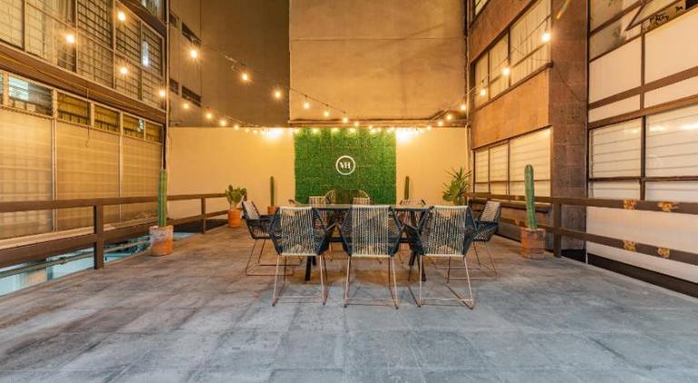 Big rental apartment with patio | Pet-friendly — photo 3