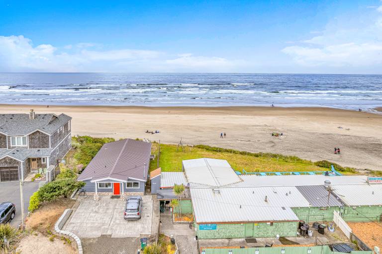 Condo  Rockaway Beach