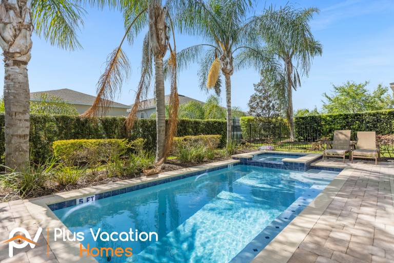House with private pool, BBQ & jacuzzi — photo 2