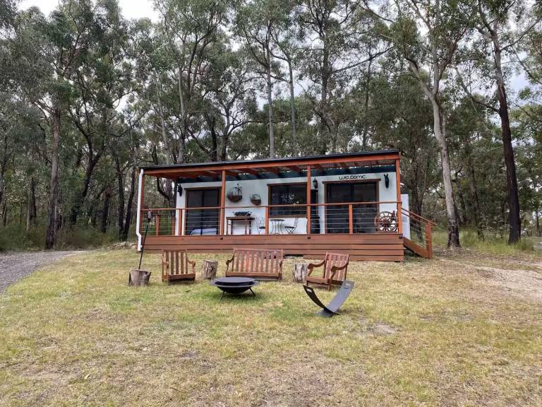 Cabin  Pakenham