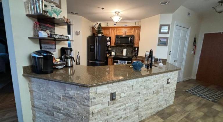 Pleasant vacation home with pool | Pets are welcome — photo 2