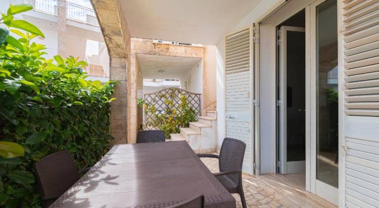 Pleasant serviced apartment with pool, yard & terrace | Pets are welcome — photo 5