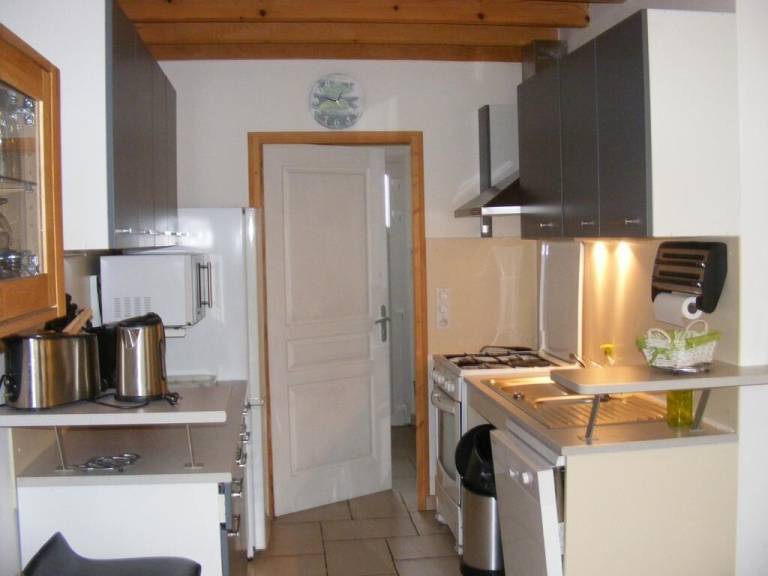 Vacation home with yard, grill & patio | Garden view — photo 2