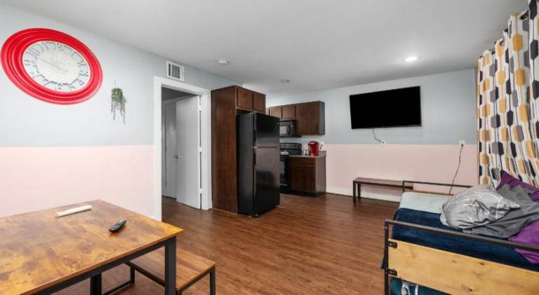 Rental apartment with 1 room for 4 persons in Houston, TX