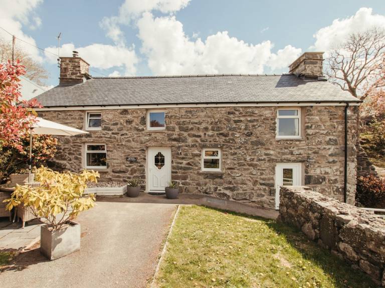 Cottage  Llanbedr