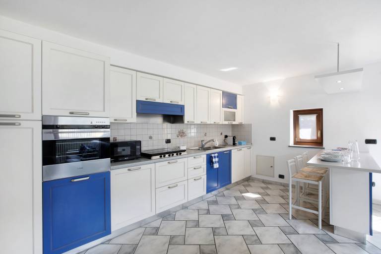 Apartment 'Casa Sabrina - Blu' with Mountain View, Private Garden and Wi-Fi — photo 5