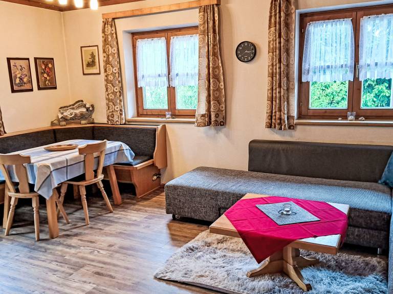 Rental apartment with yard | Pets allowed — photo 3