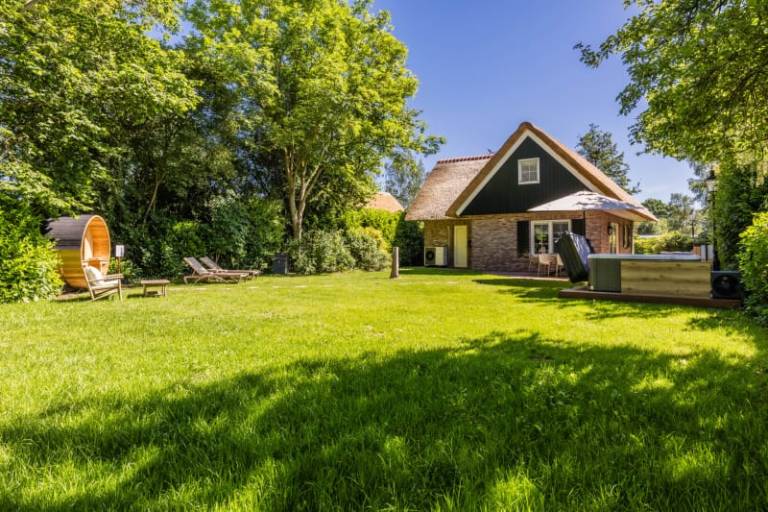 8 person Wellness Deluxe bungalow 8ELW