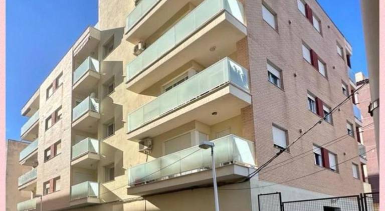 Nice holiday apartment with patio & pool | Dogs allowed in Oropesa del Mar