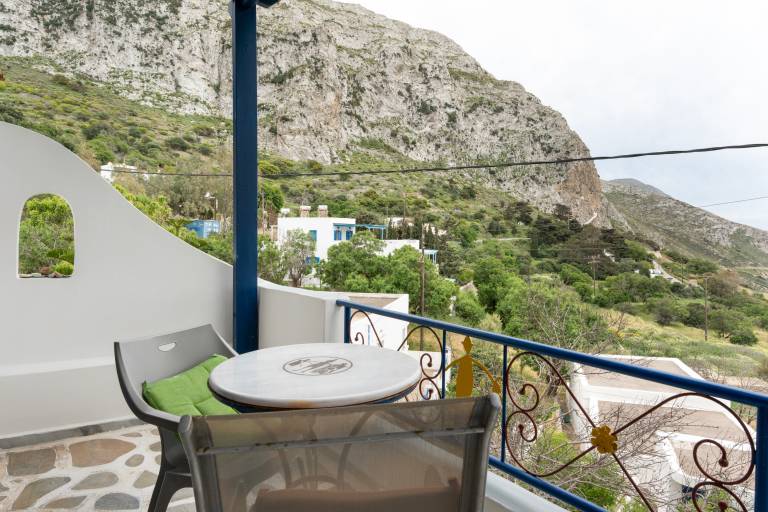Studio with barbeque, fast internet & patio | Sea view — photo 3