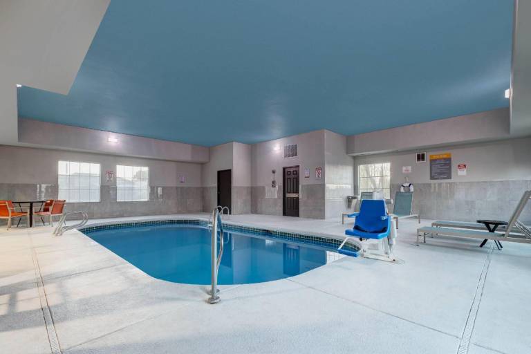 La Quinta Inn & Suites by Wyndham Hobbs — photo 5