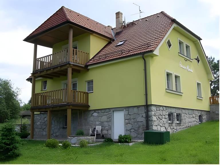 Rental apartment with garden & BBQ in Cesky Krumlov