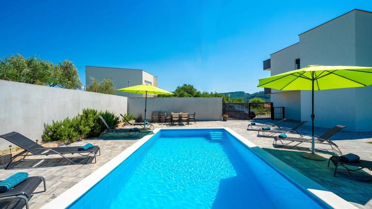 Villa Lopar
