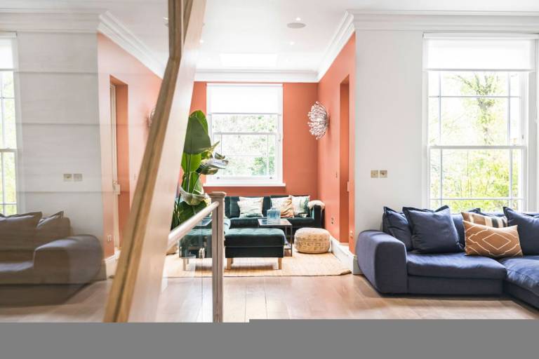 Kings Cross - Chic & Luxurious 4 bed Family Home — photo 2