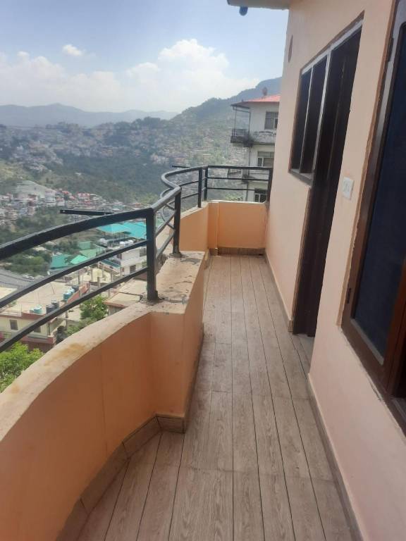 Rental apartment with 2 rooms for 4 persons in Solan