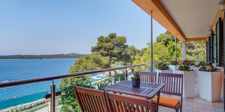 Pleasant apartment | Water view | Pets allowed — photo 5